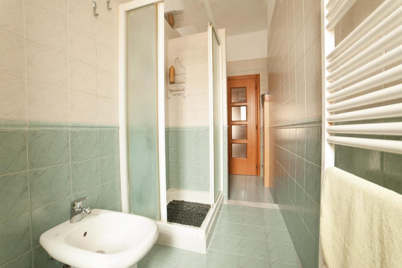 Cozy Family Home: Shared Apartment Near City Center Turin Exterior photo